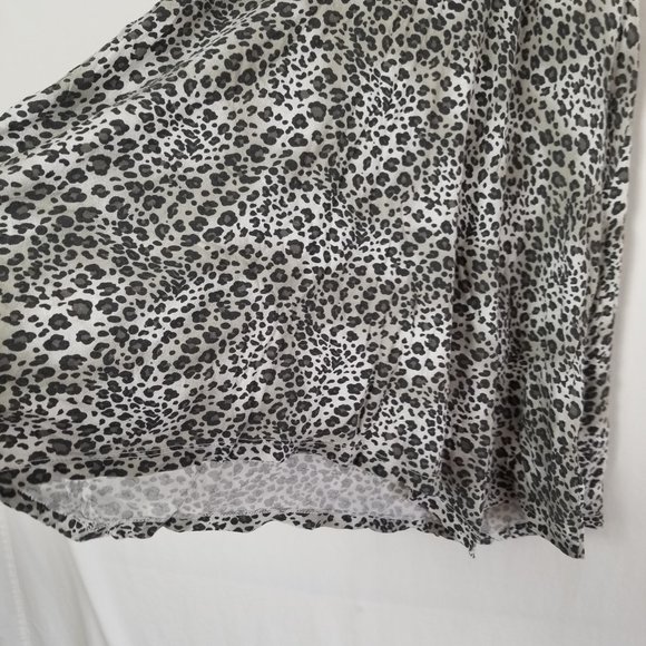 Splendid animal printed racer back tank to size XS (232) - Picture 3 of 7